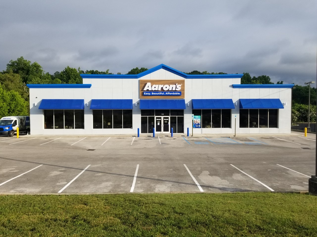 Aaron's - Photo 3