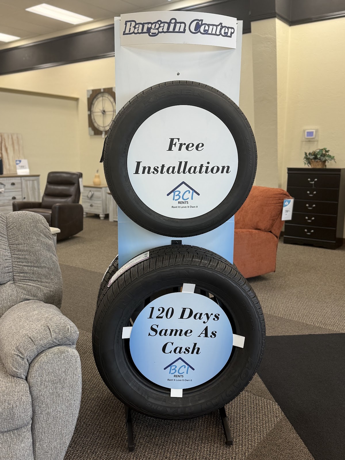 Bargain Center LLC - Photo 4
