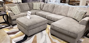 Aaron's - Photo 4
