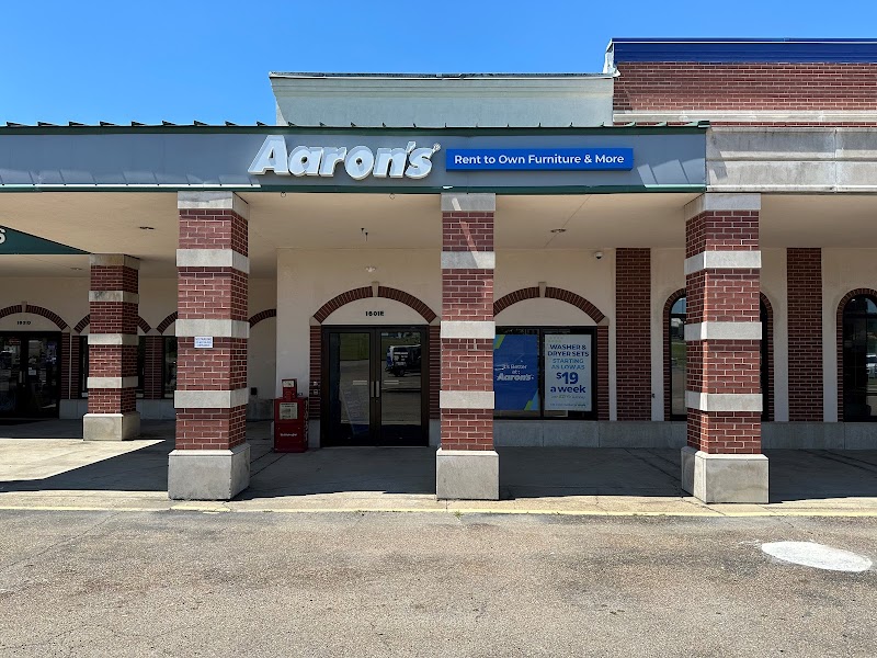 Aaron's - Photo 1