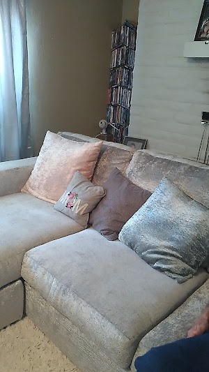 Aaron's - Photo 4