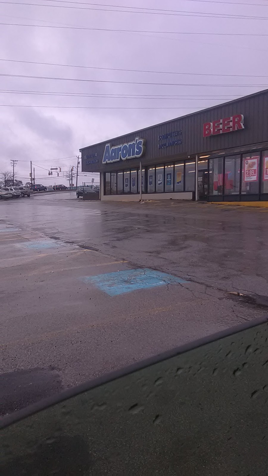 Aaron's - Photo 3