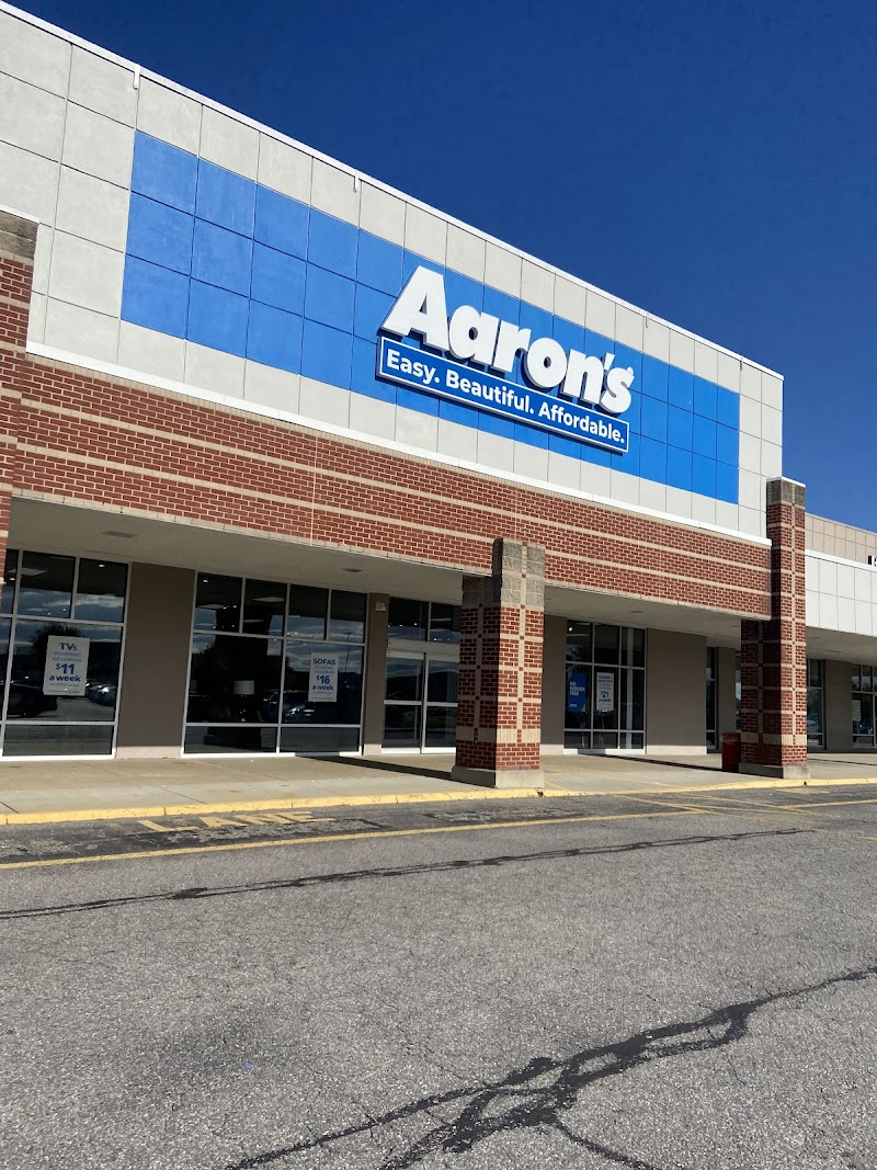 Aaron's - Photo 1