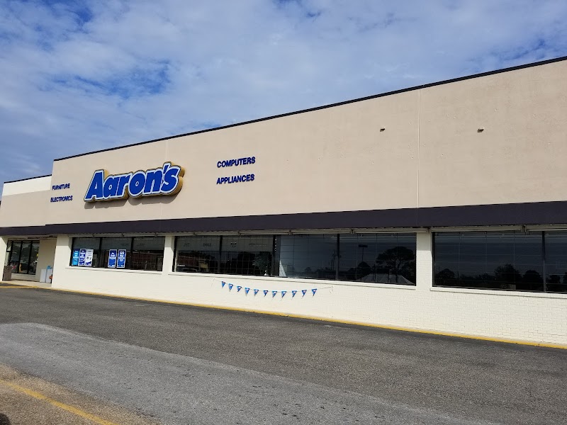 Aaron's - Photo 1