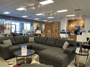 Aaron's - Photo 6