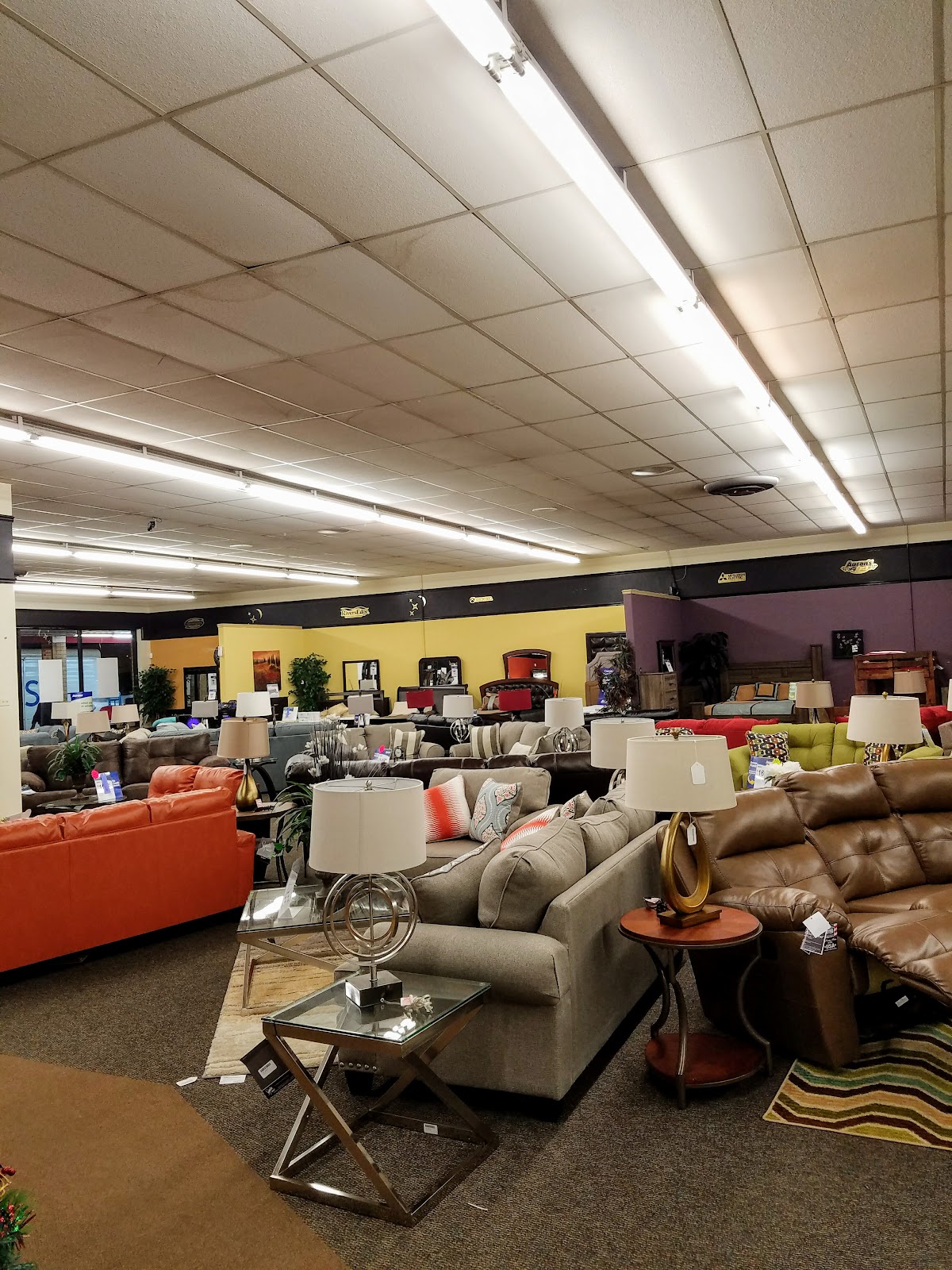 Aaron's - Photo 3