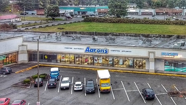 Aaron's - Photo 5
