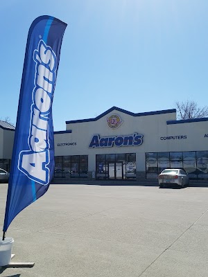 Aaron's - Photo 4