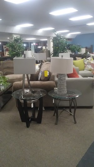 Aaron's - Photo 6