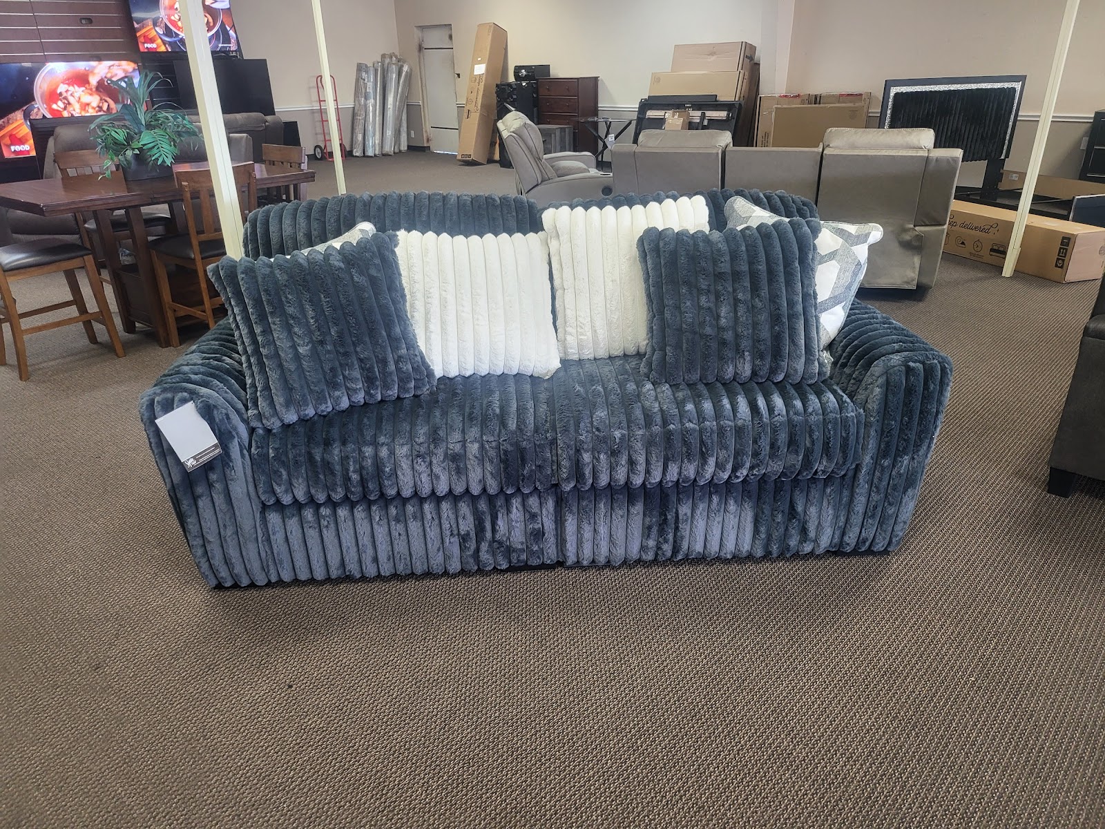 Buddy's Home Furnishings - Photo 2