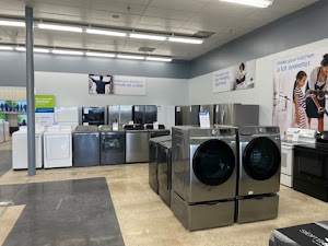 Aaron's - Photo 5