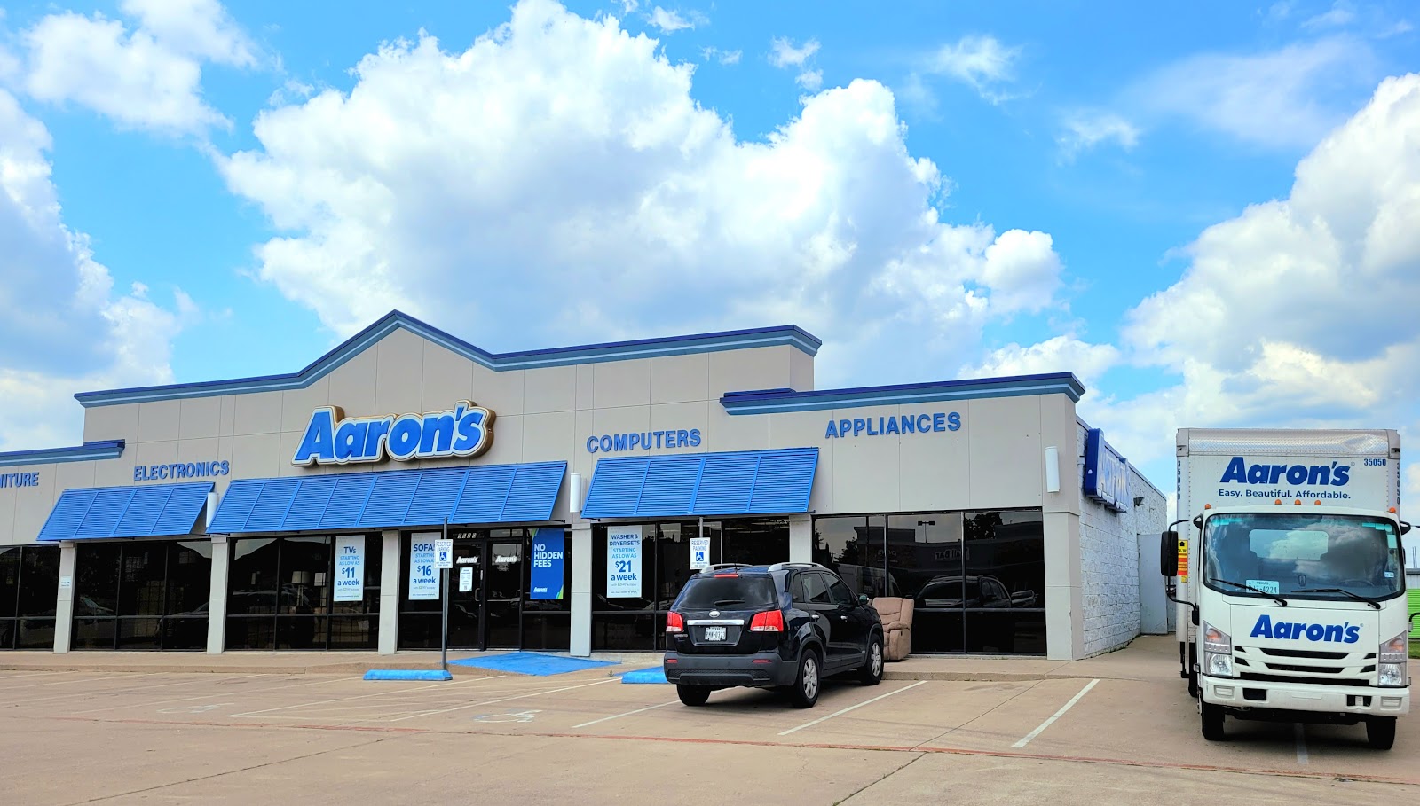 Aaron's - Photo 1