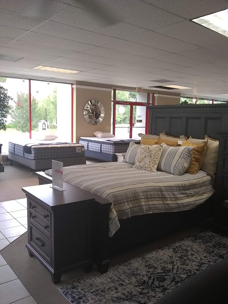 HomeTown Furniture Stores photo