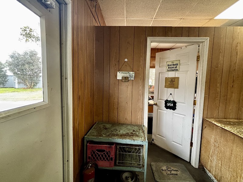 Bestbuiltbarnslexington photo