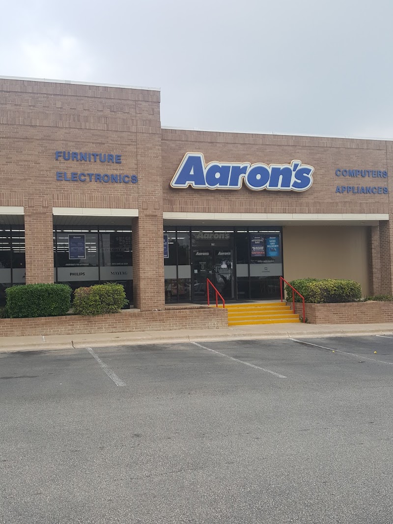 Aaron's photo