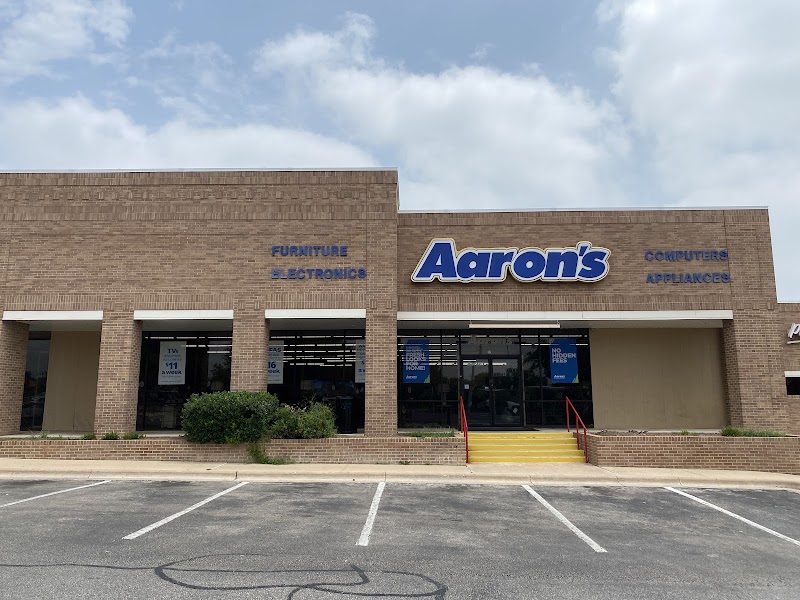 Aaron's photo