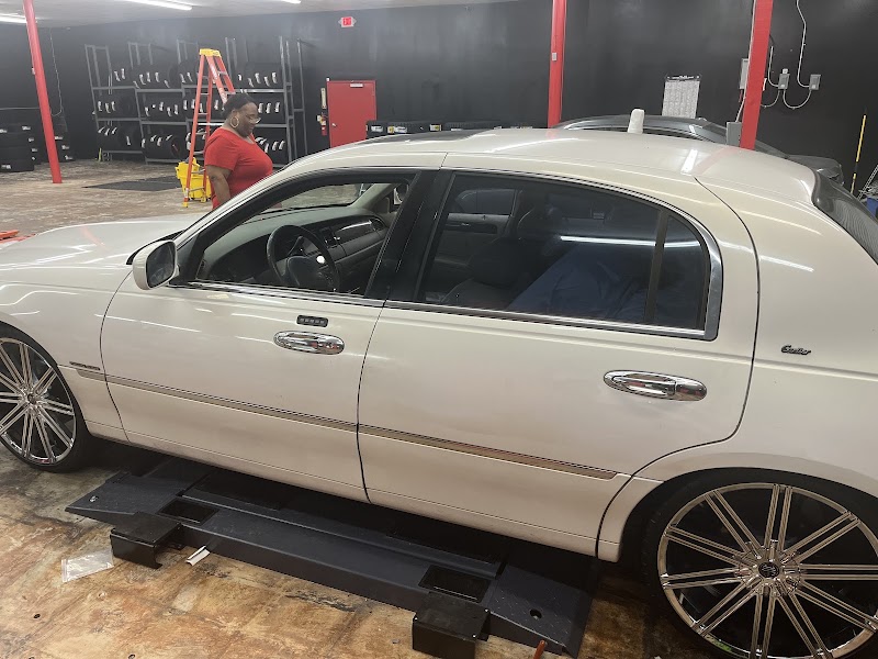 Inside RAW Wheels + Tires