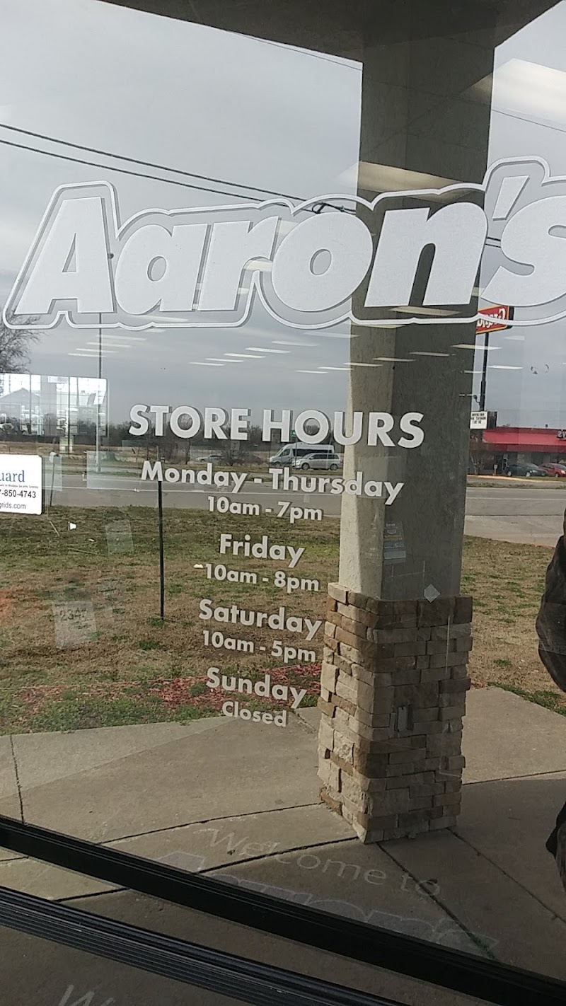 Aaron's photo