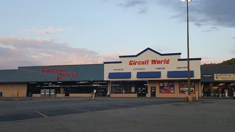 Circuit World photo