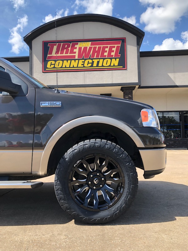 Tire & Wheel Connection photo
