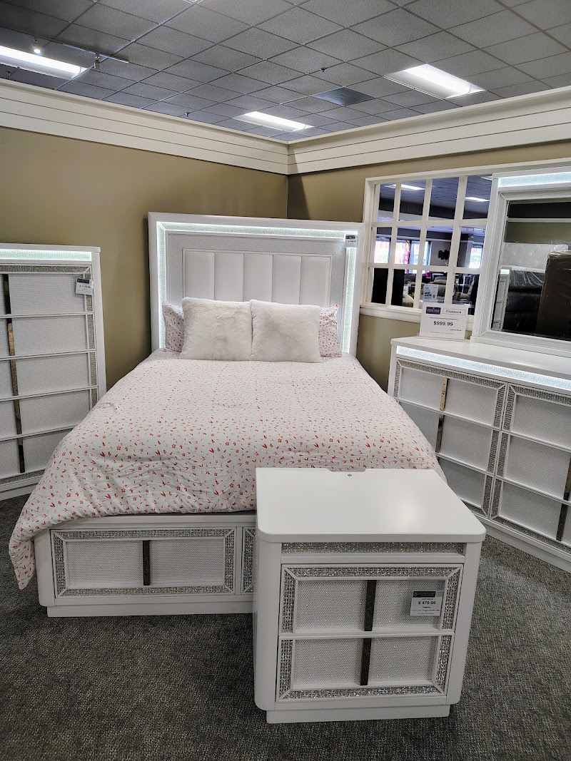 HomeTown Furniture Stores photo