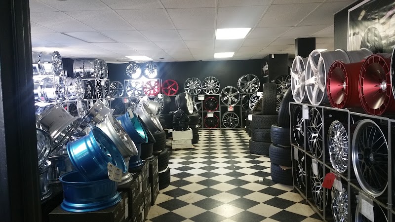 RAW Wheels + Tires photo