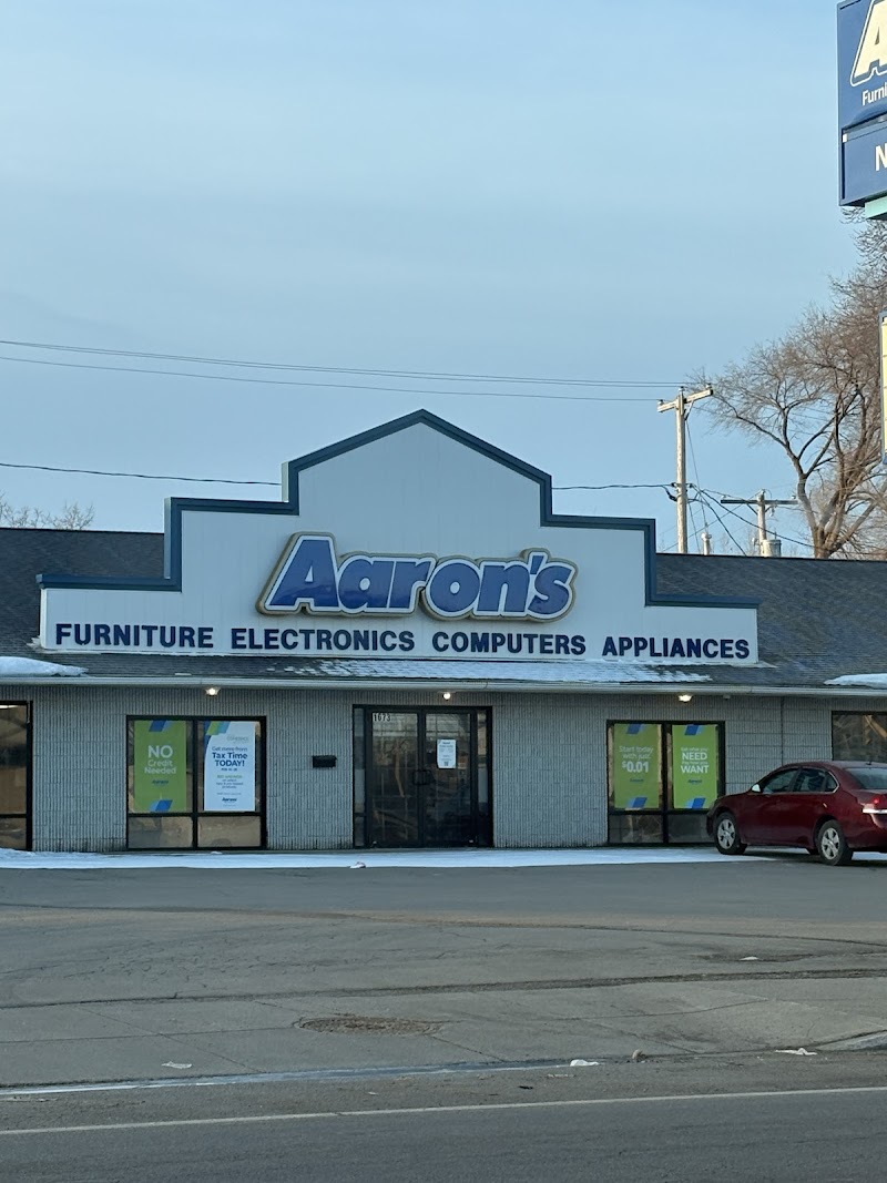 Aaron's photo