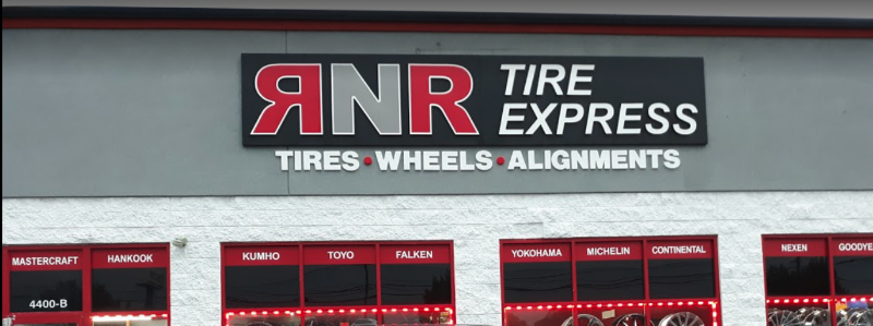 Inside RNR Tire Express