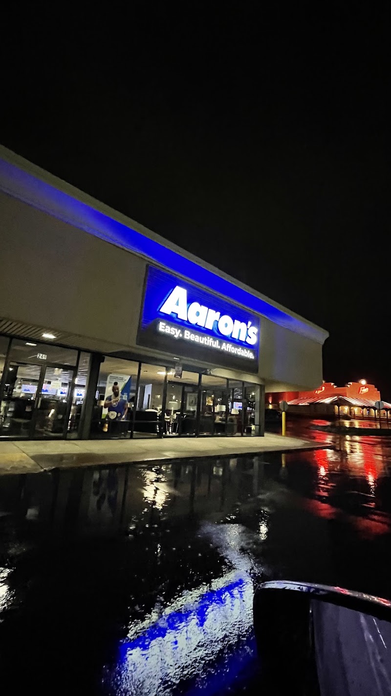 Aaron's photo
