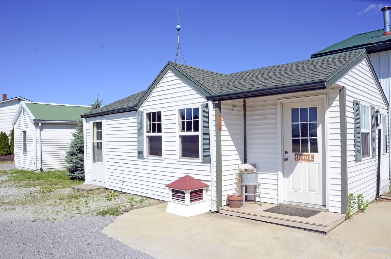 Martin's Mini Barns photo