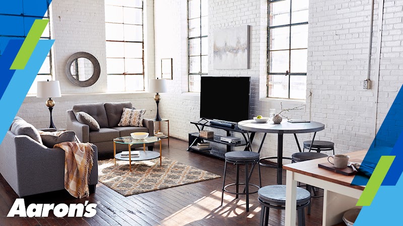 Aaron's photo