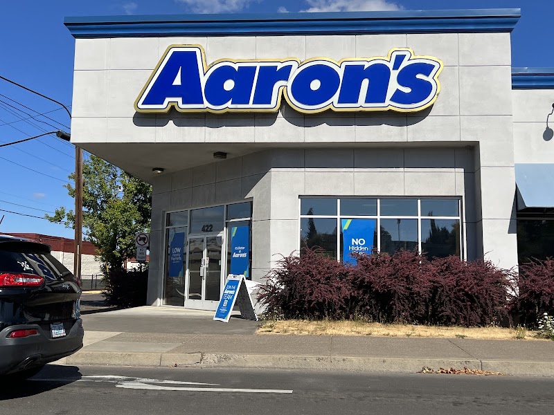 Aaron's photo