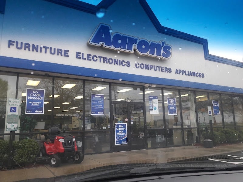 Aaron's photo