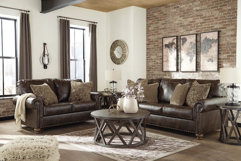 Inside Vinson's Rent-to-Own, Montgomery Alabama