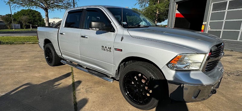 RAW Wheels + Tires photo