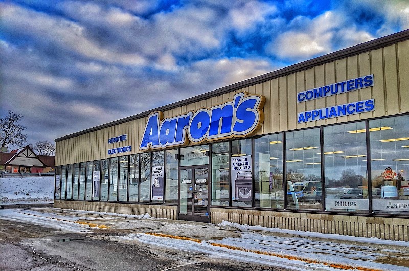 Aaron's photo